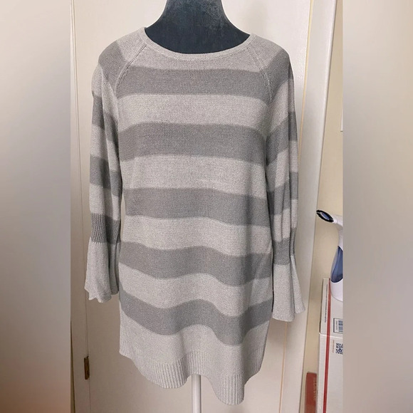 NWT J. Jill Gray Stripe Knit Sweater Size Small - Picture 1 of 10